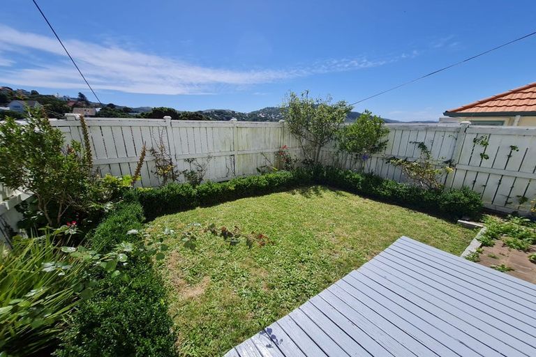 Photo of property in 17 Saint Michaels Crescent, Kelburn, Wellington, 6012