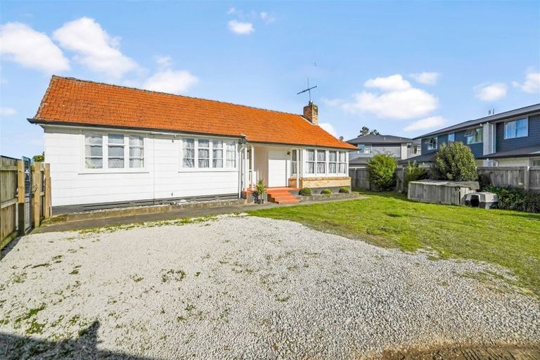 Photo of property in 22 Sare Crescent, Fairfield, Hamilton, 3214