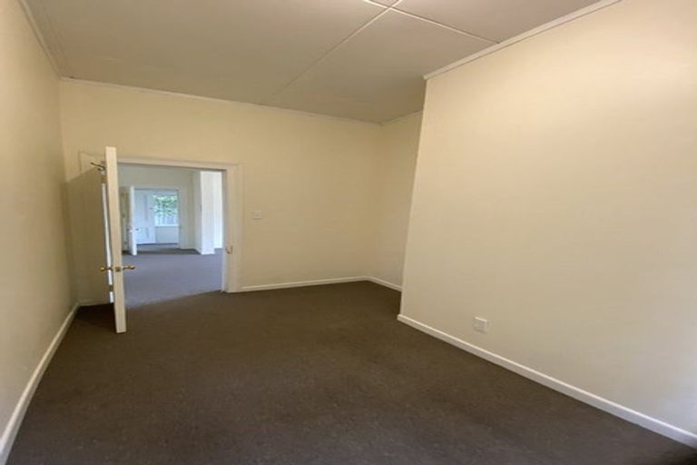 Photo of property in 164 Glenmore Street, Northland, Wellington, 6012