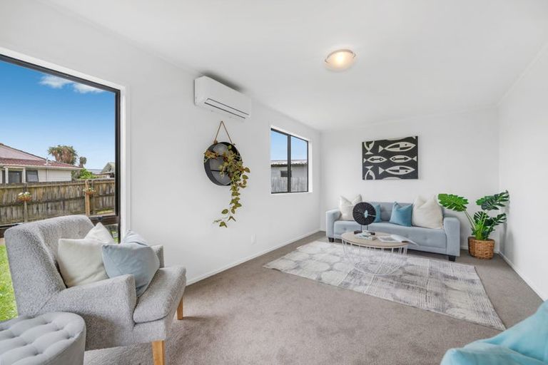 Photo of property in 2/17 Coombe Avenue, Otara, Auckland, 2023