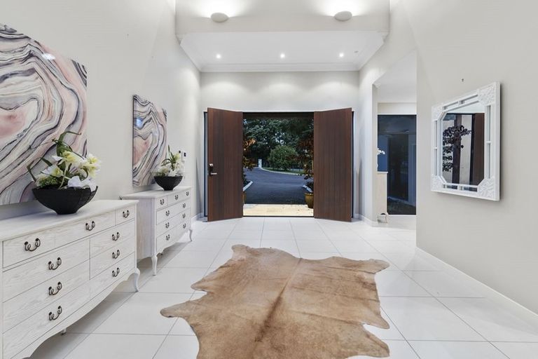 Photo of property in 60 James Paige Lane, Riverhead, Albany, 0793