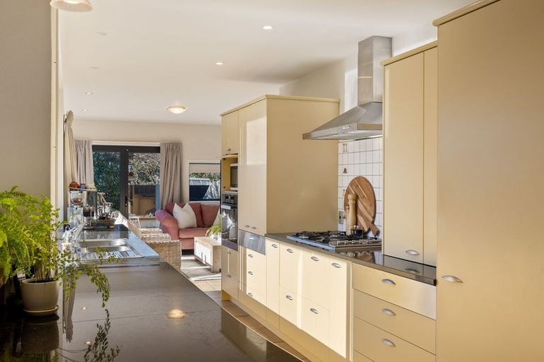 Photo of property in 252 Waimairi Road, Ilam, Christchurch, 8041