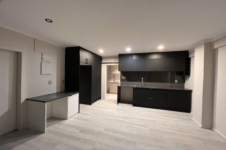 Photo of property in 1/16 Marriott Road, Pakuranga, Auckland, 2010