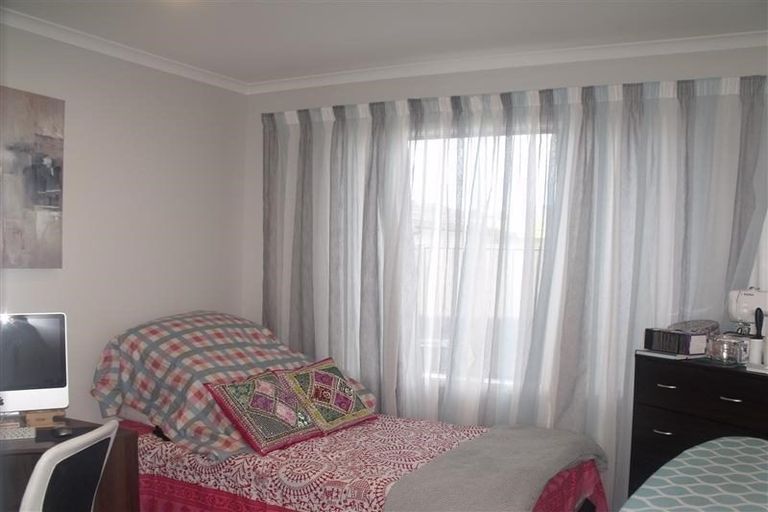 Photo of property in 505b Saint Aubyn Street East, Hastings, 4122