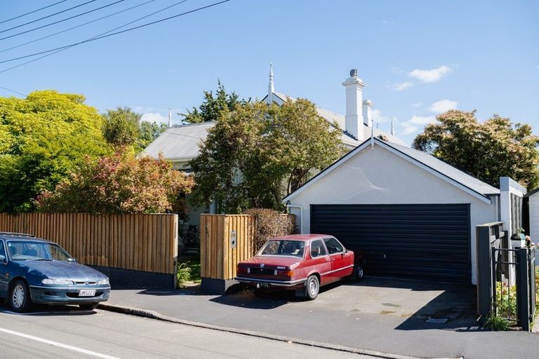 Photo of property in 543 Highgate, Maori Hill, Dunedin, 9010