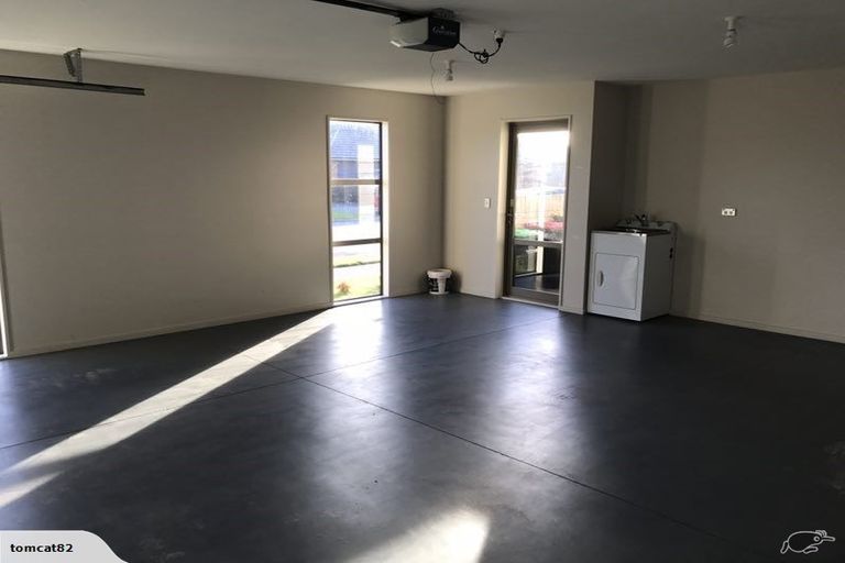 Photo of property in 16 Somerville Crescent, Aidanfield, Christchurch, 8025