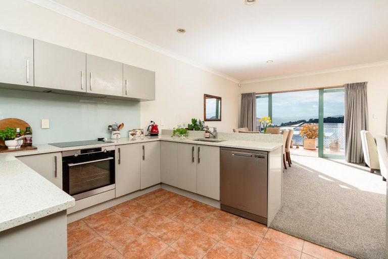 Photo of property in Mt Carmel Mews, 11/9 Arawa Road, Hataitai, Wellington, 6021