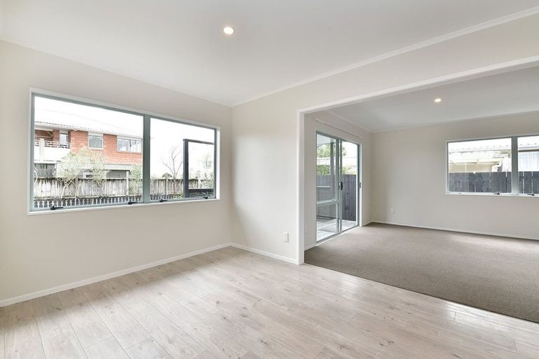 Photo of property in 11b Springs Road, Parakai, 0830