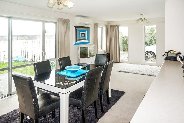 Photo of property in 43 Cassino Street, Rangiora, 7400