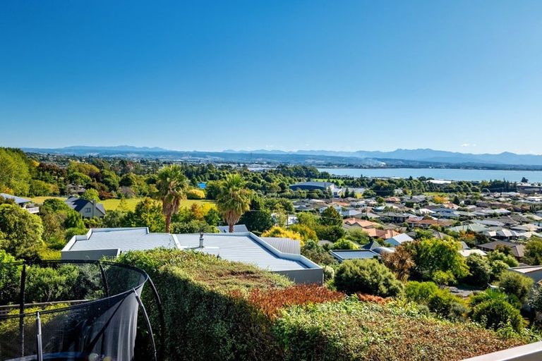 Photo of property in 18 Clairmont Heights, Stoke, Nelson, 7011