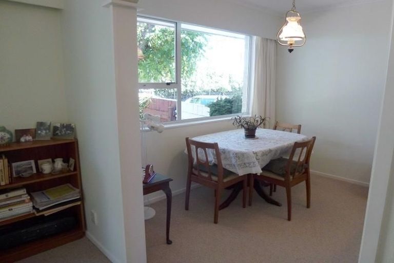 Photo of property in 25b Pehi Kupa Street, Waikanae, 5036