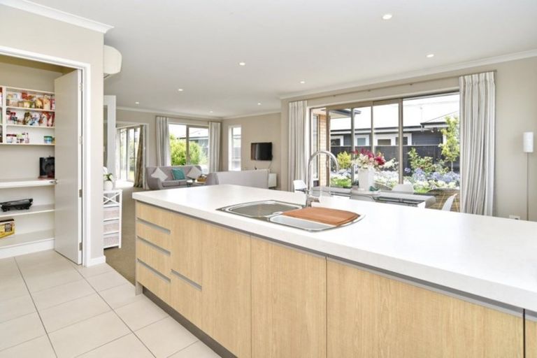 Photo of property in 37 Bayliss Drive, Kaiapoi, 7630