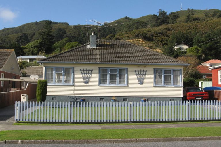 Photo of property in 19 Toomath Street, Naenae, Lower Hutt, 5011