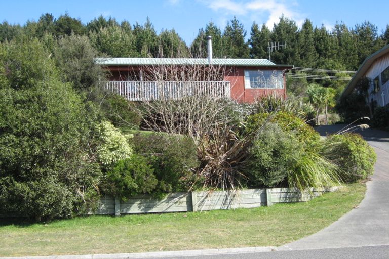 Photo of property in 8 Paurini Place, Motuoapa, 3382