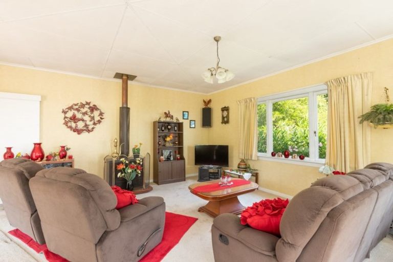 Photo of property in 704 State Highway 1, Wellsford, 0975