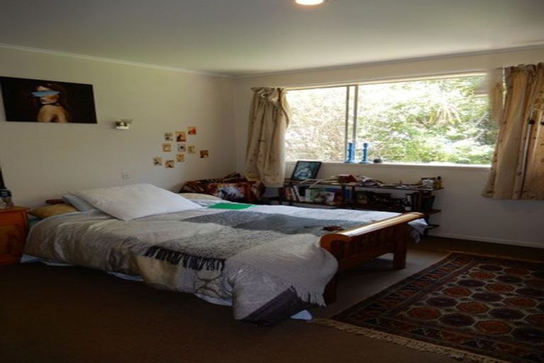Photo of property in 4 Berne Place, Birkenhead, Auckland, 0626