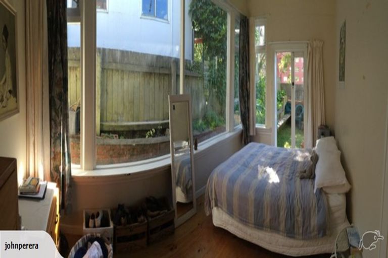 Photo of property in 1/17 Clifton Terrace, Kelburn, Wellington, 6012