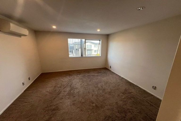 Photo of property in 9 Rosewell Crescent, Flat Bush, Auckland, 2019