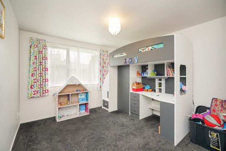 Photo of property in 64 Watt Road, Otatara, Invercargill, 9879