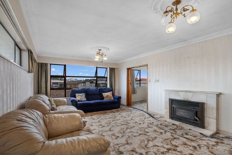 Photo of property in 65 Hinau Street, Castlecliff, Whanganui, 4501