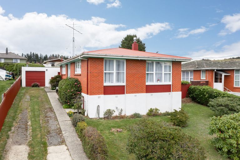 Photo of property in 321 Brockville Road, Brockville, Dunedin, 9011