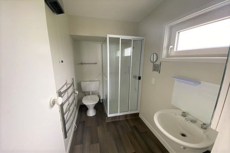 Photo of property in 27 Belleview Terrace, Mount Pleasant, Christchurch, 8081