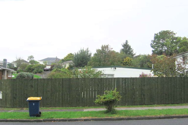 Photo of property in 2/48 Kamara Road, Glen Eden, Auckland, 0602