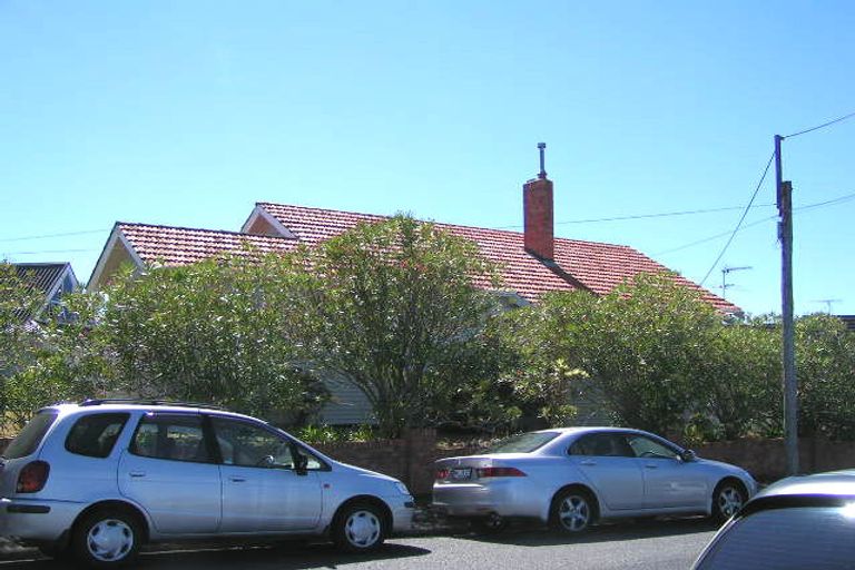 Photo of property in 47 Church Street, Northcote Point, Auckland, 0627