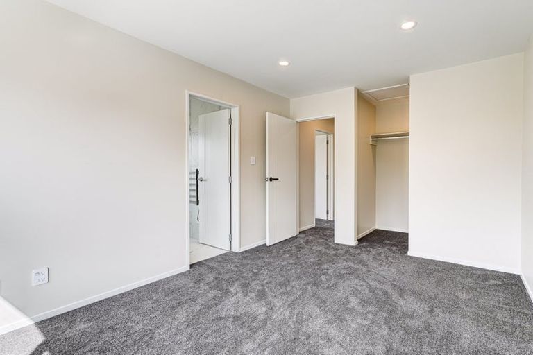 Photo of property in 40 Allington Road, Massey, Auckland, 0614