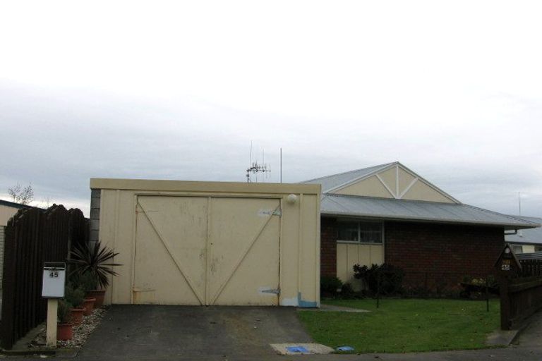 Photo of property in 45a Meadowbrook Drive, Cloverlea, Palmerston North, 4412