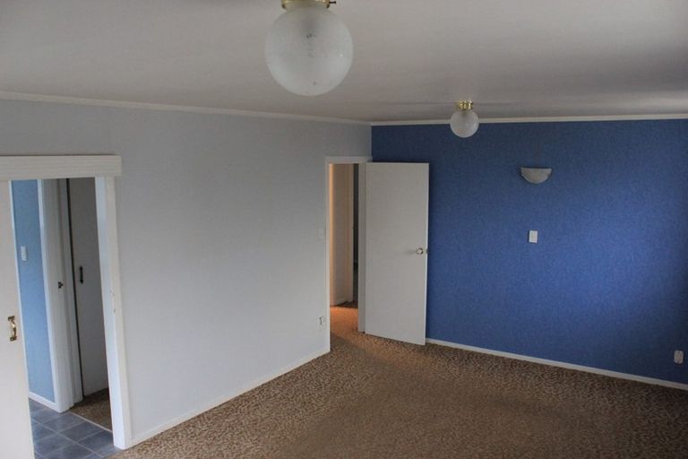 Photo of property in 5b Reese Jones Grove, Maungaraki, Lower Hutt, 5010