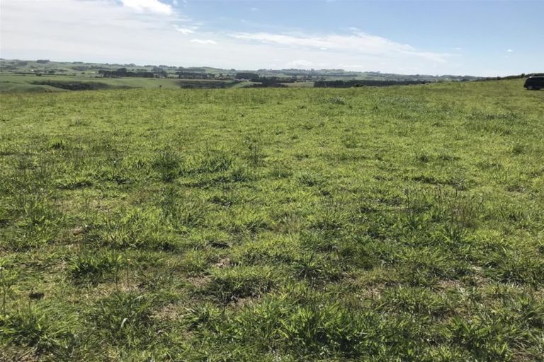 Photo of property in 167 Wairau Road, Kaitake, New Plymouth, 4374