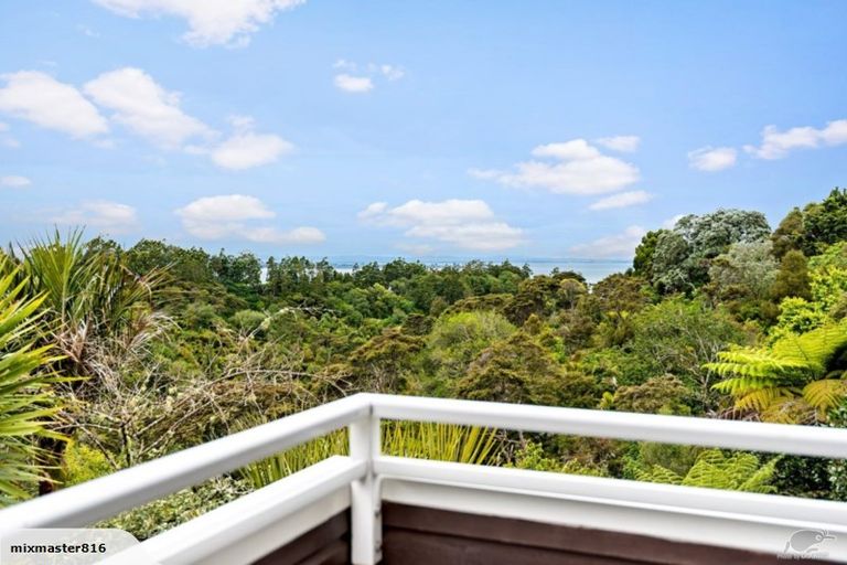 Photo of property in 514 South Titirangi Road, Titirangi, Auckland, 0604