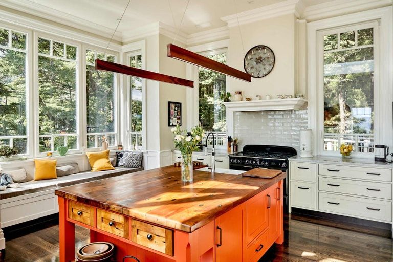 Photo of property in 18 Huia Road, Days Bay, Lower Hutt, 5013