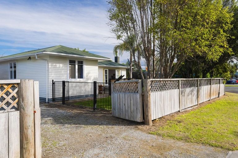 Photo of property in 14 Lytton Road, Riverdale, Gisborne, 4010