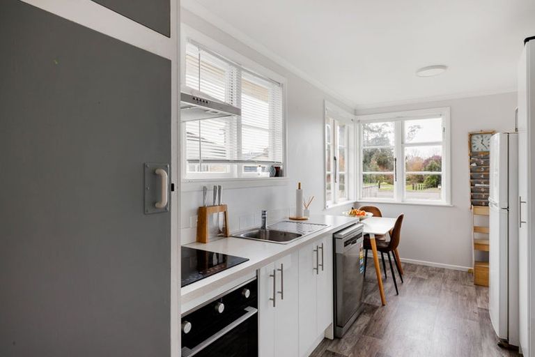 Photo of property in 40 Pine Avenue, Bader, Hamilton, 3206