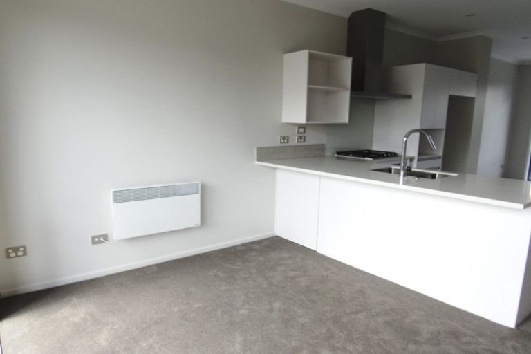 Photo of property in 18 Walter Merton Road, Hobsonville, Auckland, 0616