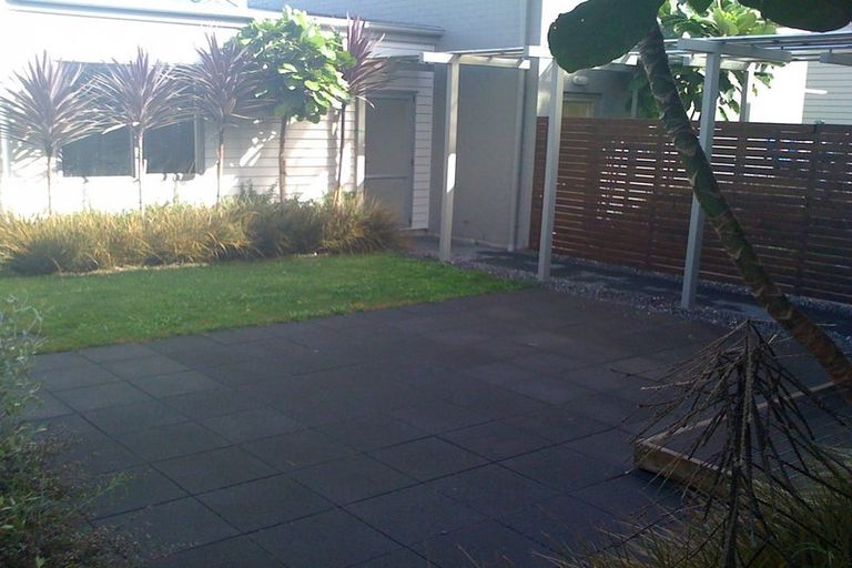 Photo of property in 6 Reins Road, Takanini, 2112