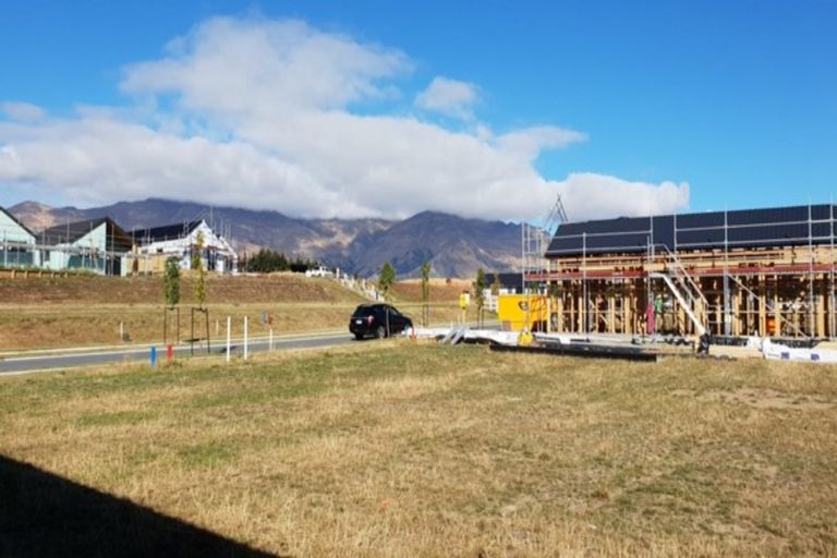 Photo of property in 40 Obelisk Street, Wanaka, 9305