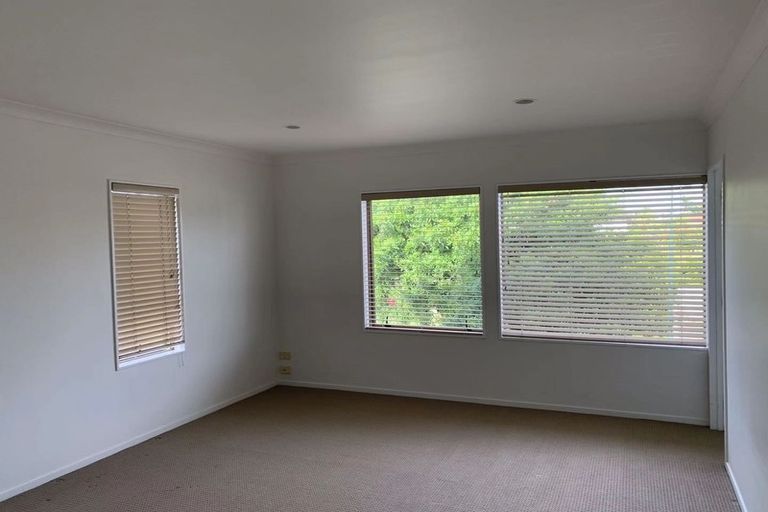 Photo of property in 7 Lissleton Drive, East Tamaki, Auckland, 2013