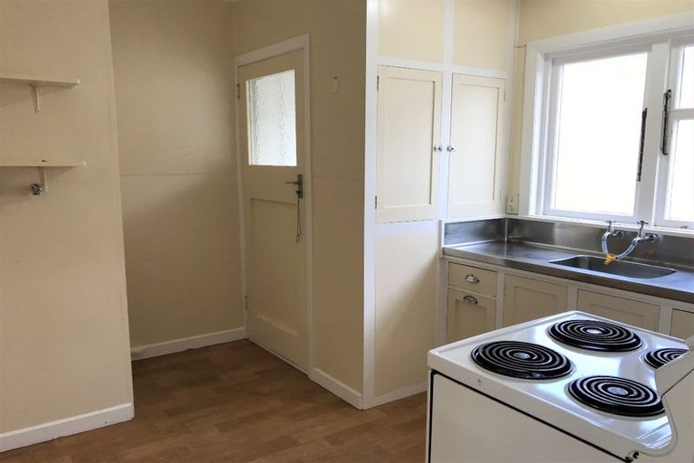 Photo of property in 40 Fulford Street, New Plymouth, 4310