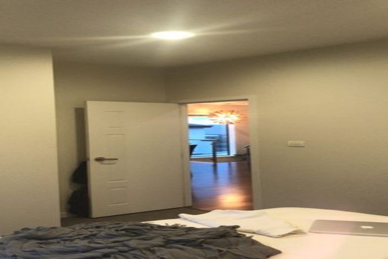 Photo of property in 70 Headland Drive, Long Bay, Auckland, 0630