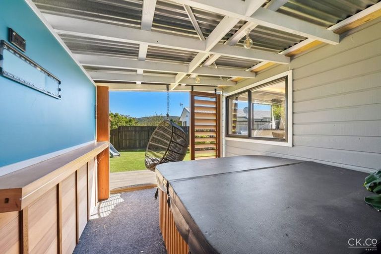 Photo of property in 11 Mcmanaway Grove, Stokes Valley, Lower Hutt, 5019