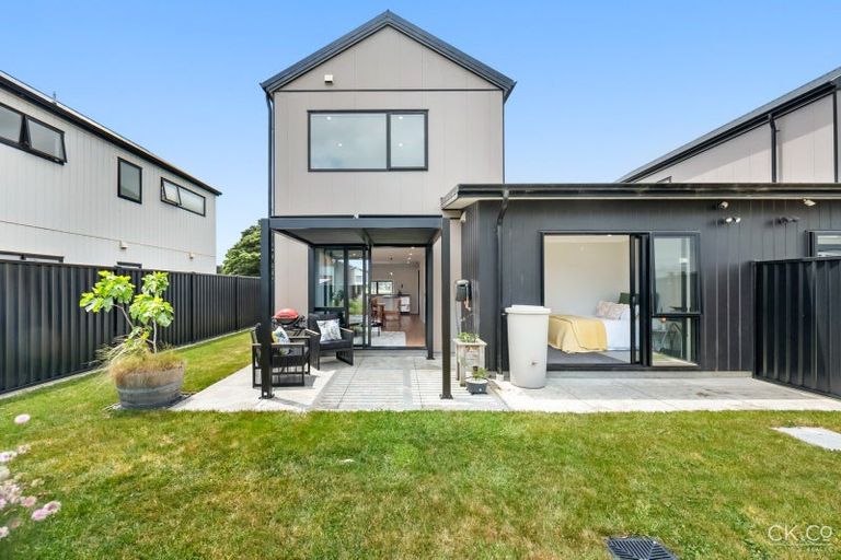 Photo of property in 7 Mawai Hakona Drive, Wallaceville, Upper Hutt, 5018