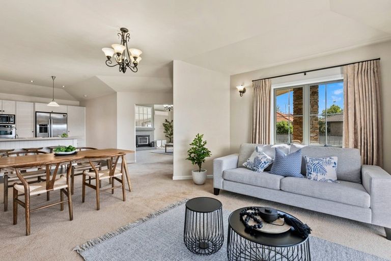 Photo of property in 8 Tarn Close, Pyes Pa, Tauranga, 3112