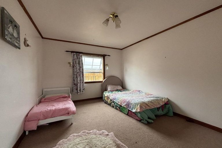 Photo of property in 88 Mangorei Road, Strandon, New Plymouth, 4312