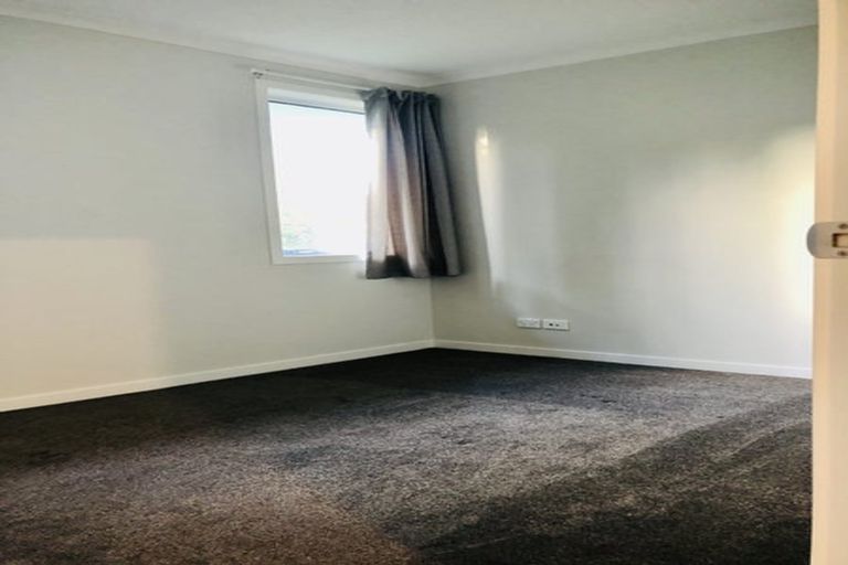 Photo of property in 15 Beacon Avenue, Campbells Bay, Auckland, 0630