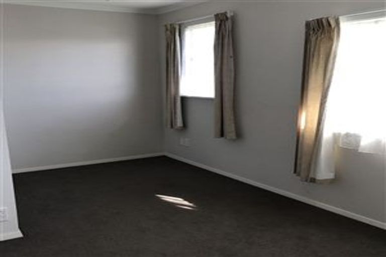 Photo of property in 2 Rutland Street, Levin, 5510