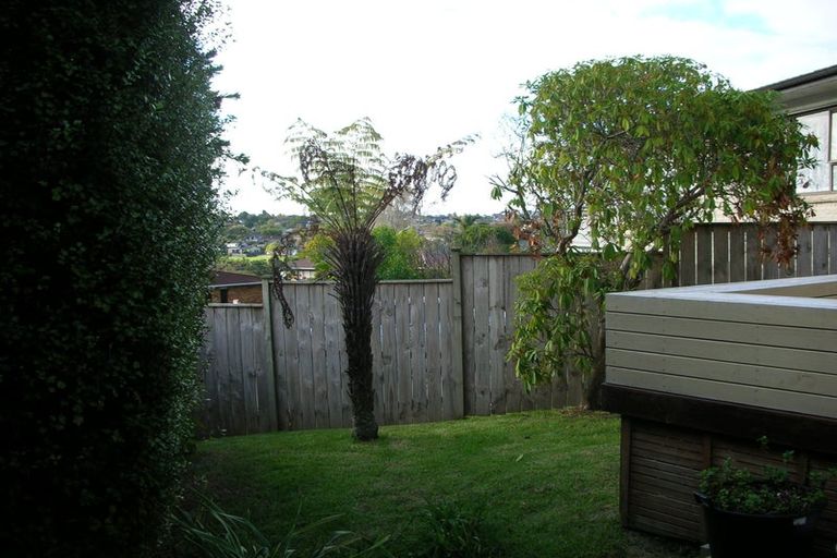 Photo of property in 21 Galloway Crescent, Farm Cove, Auckland, 2012