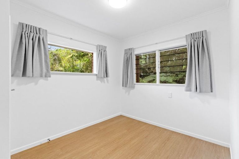 Photo of property in 231 Portage Road, Green Bay, Auckland, 0604